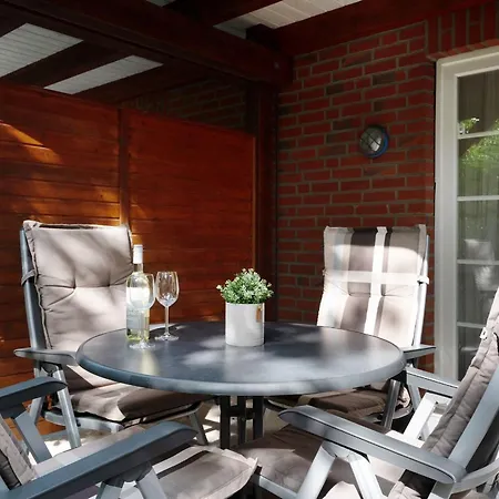 Apartmenthaus Tiemann 2 *